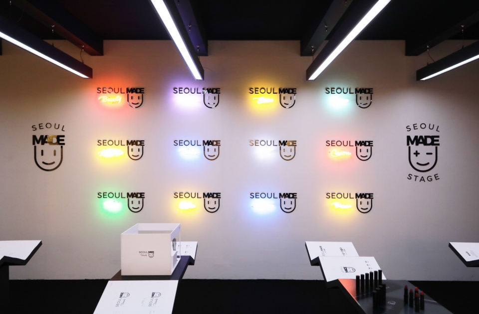 지난해 12월 출범한 SBA '서울메이드' 출범 당시 서울 코엑스에 마련한 전시 부스 내부./사진제공=SBA