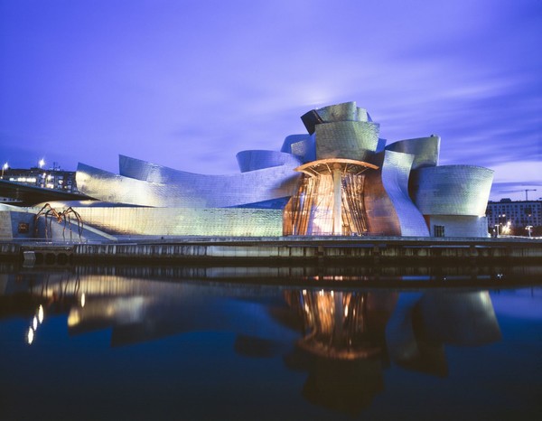 빌바오 구겐하임 미술관 전경./출처=FMGB Guggenheim Bilbao Museoa, 2022
