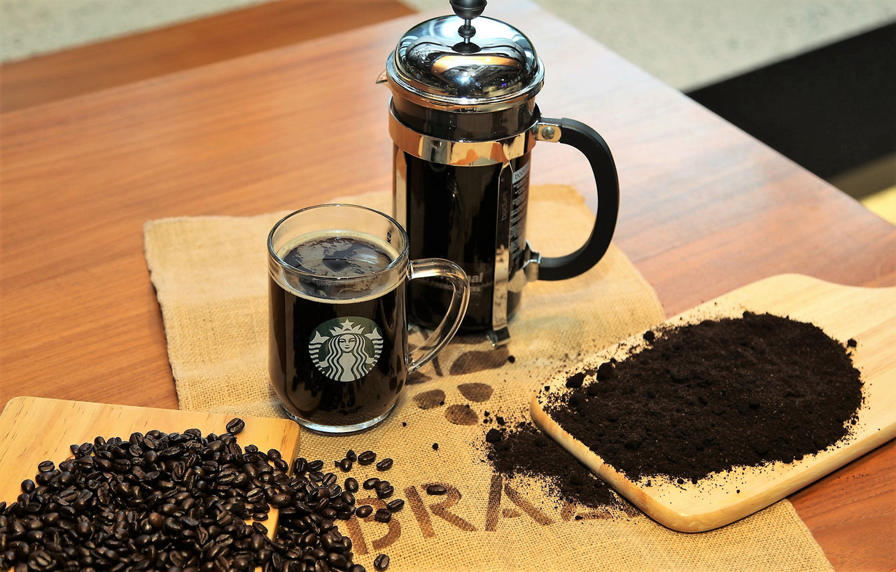 스타벅스,커피 업계 최초 커피찌꺼기 '순환자원 인정' 획득