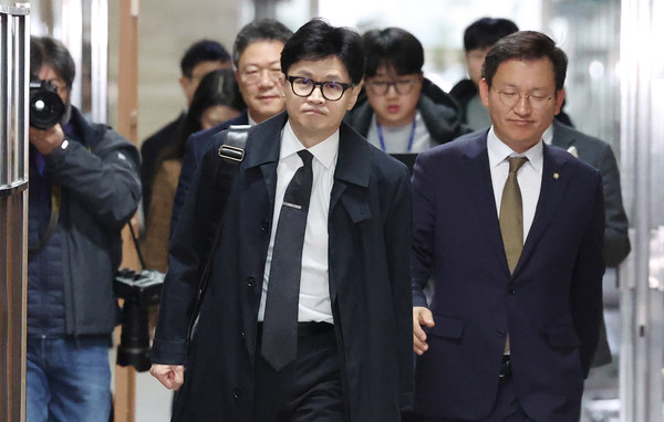 한동훈 국민의힘 비상대책위원장이 22일 오전 서울 여의도 국회로 출근하고 있다(사진=뉴시스)
