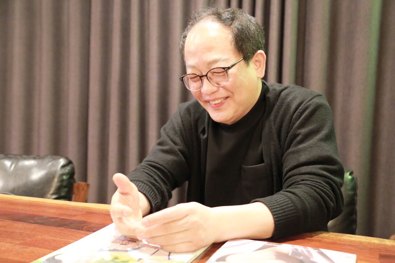 김동현 대표가 인터뷰를 진행하고 있다. / 2024. 4. 24. 이수진 기자