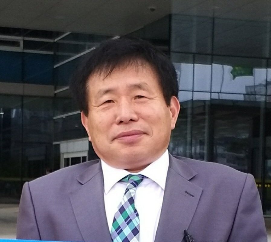 신대운 이사장