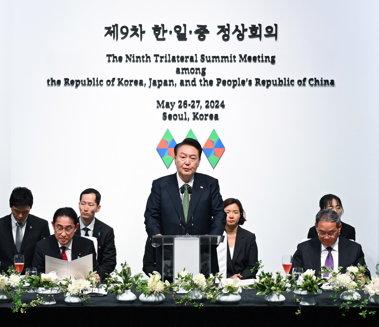 윤석열 대통령이 26일 서울 종로구 국립현대미술관 서울관에서 열린 제9차 한중일 정상회의 환영 만찬에서 만찬사를 하고 있다. (사진=대통령실 제공) 2024.05.26./뉴시스