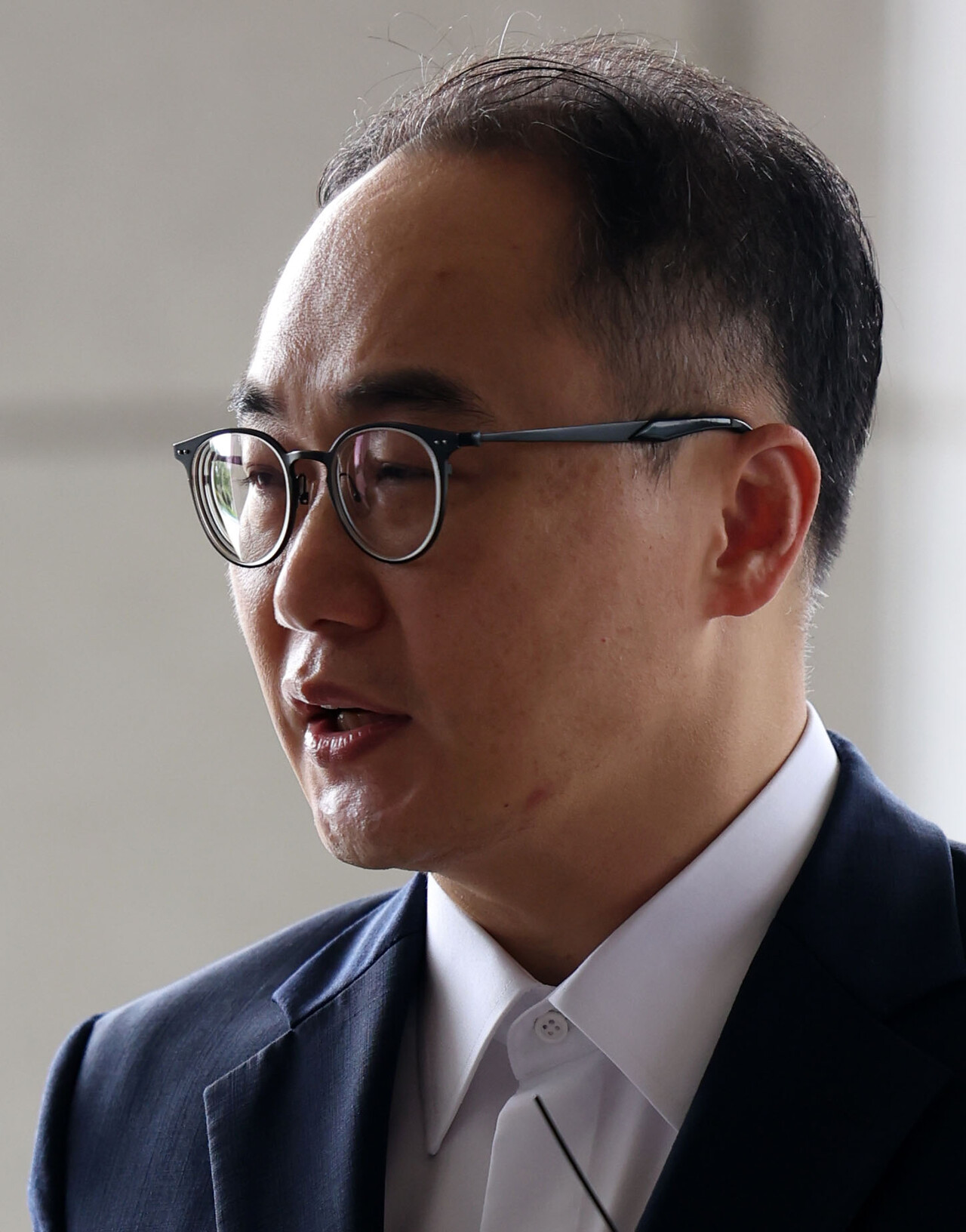 이원석 검찰총장이 5일 서울 서초구 대검찰청으로 등청하며 더불어민주당의 검사 탄핵 소추안 제출에 대한 비판 입장을 말하고 있다. 2024.07.05.