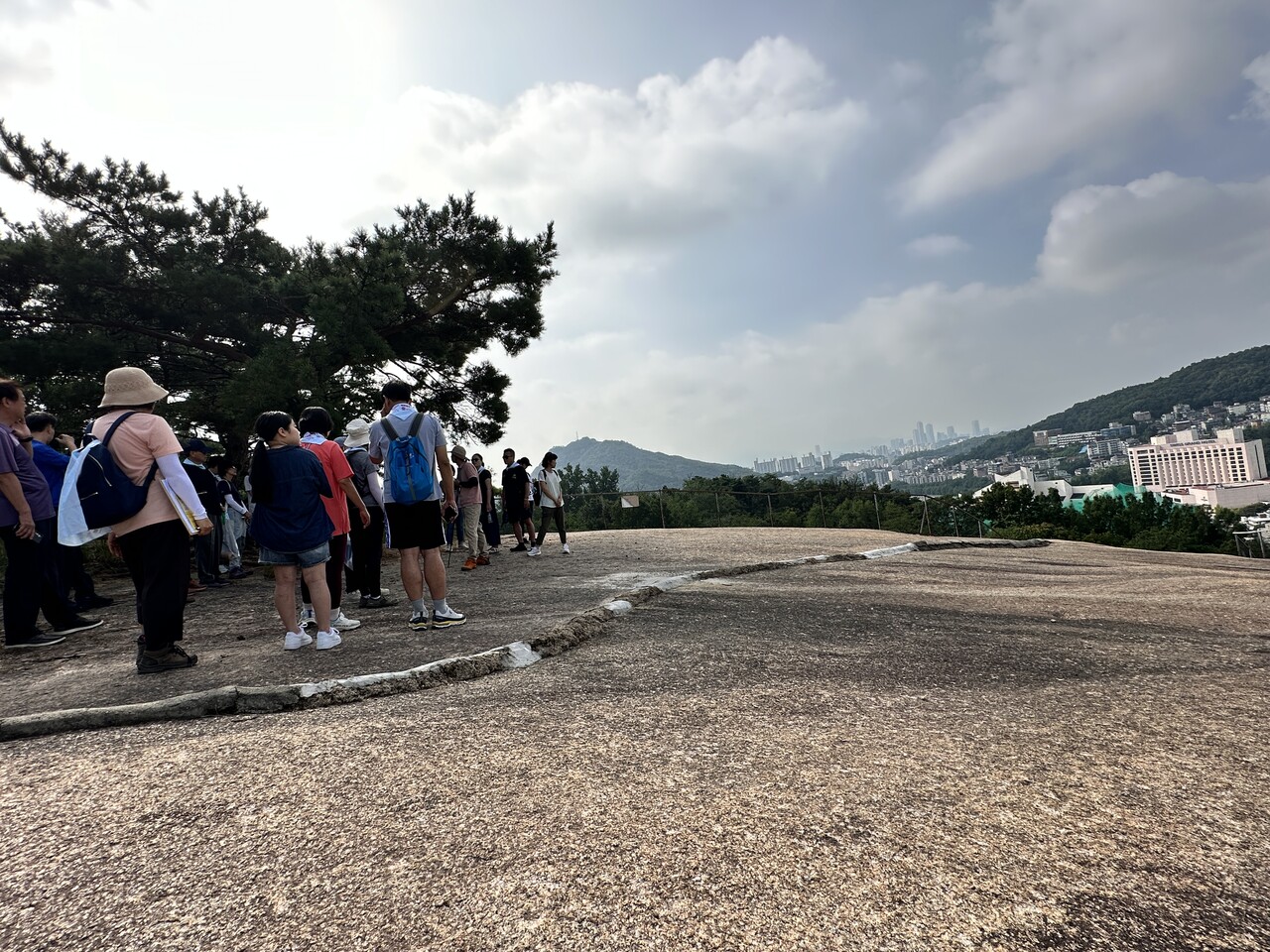 백련산사랑걷기대회./사진제공=마을언덕사회적협동조합