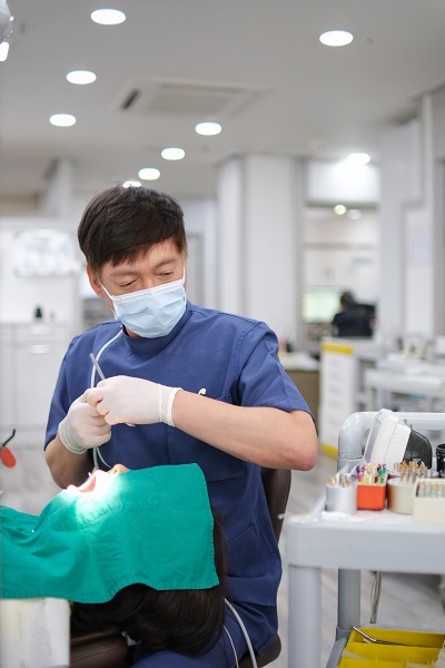 사진 진플란트치과 박홍진 대표원장