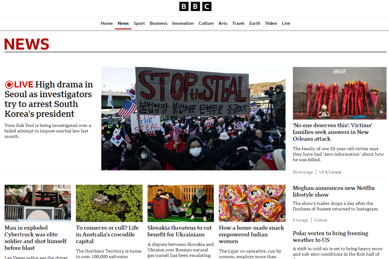3일 공수처가 윤석열 체포영장 집행을 위해 경호처와 대치하는 가운데 전세계 외신들이 일제히 '윤석열 체포'뉴스를 보도하고 있다. BBC는 공수처의 윤석열 체포 영장 집행 과정 속보를 실시간 라이브 업데이트하고 있다. / 사진 = BBC 뉴스 갈무리