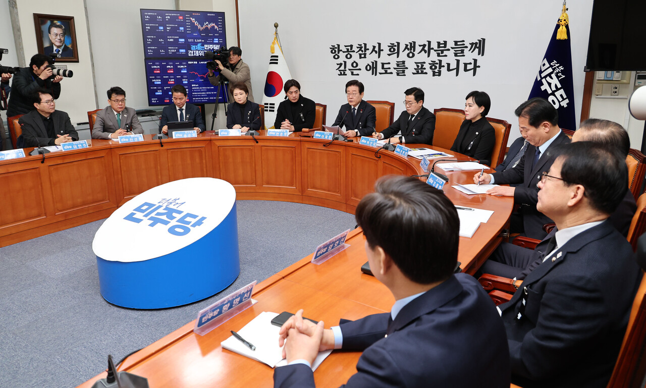 이재명 더불어민주당 대표가 3일 오전 서울 여의도 국회에서 열린 최고위원회의에서 발언하고 있다. / 사진=뉴시스