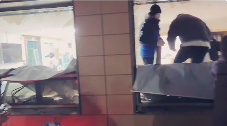 /사진=서울서부지방법원 무단 점거 기록 유튜브 '락' 영상 유튜브 갈무리