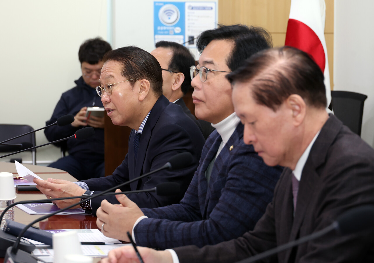 권영세 국민의힘 비상대책위원장이 7일 서울 여의도 국회 의원회관에서 열린 '대한민국 경제 재도약을 위한 정책간담회 3탄-항공산업 경청회'에서 인사말을 하고 있다./사진=뉴시스