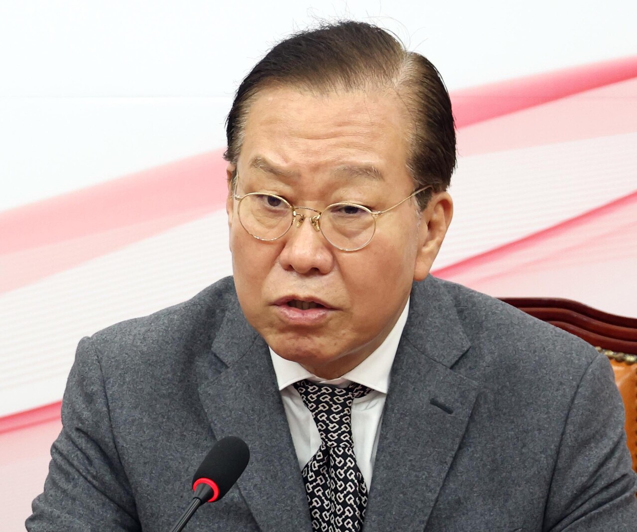  권영세 국민의힘 비상대책위원장이 7일 오후 서울 여의도 국회에서 '윤석열 대통령 구속 취소' 인용 관련 입장 발표를 하고 있다. /사진=뉴시스