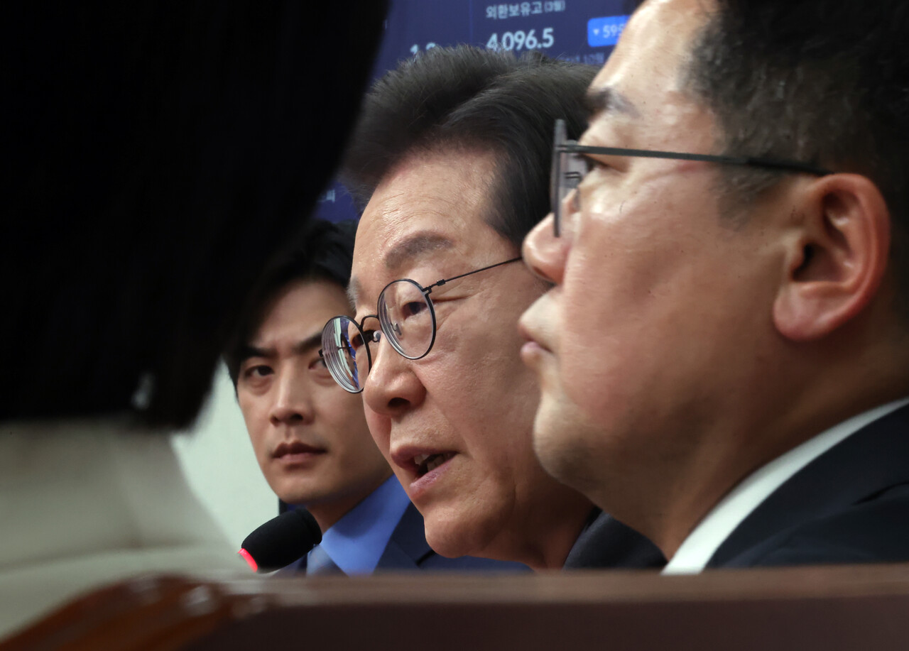 이재명 더불어민주당 대표가 7일 서울 여의도 국회에서 열린 최고위원회의에서 발언하고 있다. 2025.04.07./뉴시스