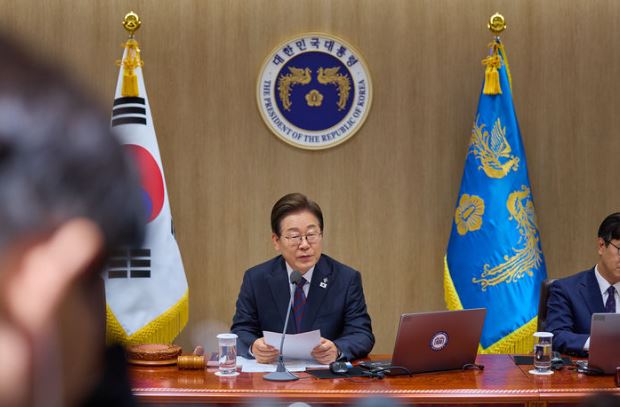 이재명 대통령이 10일 서울 용산 대통령실에서 열린 국무회의에서 발언하고 있다. (사진=대통령실 제공) 2025.06.10./뉴시스