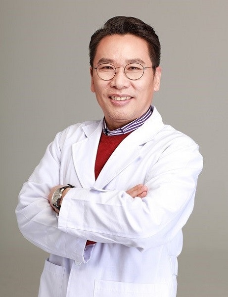 사진 대학치과의원 권혁신 대표원장