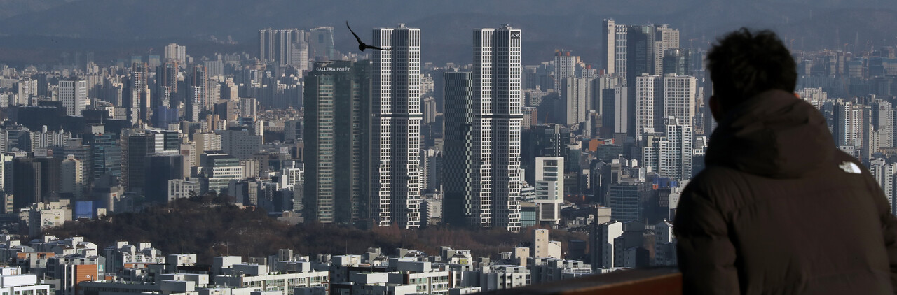 서울 중구 남산에서 바라본 서울 시내 아파트 2022.12.22./사진=뉴시스 
