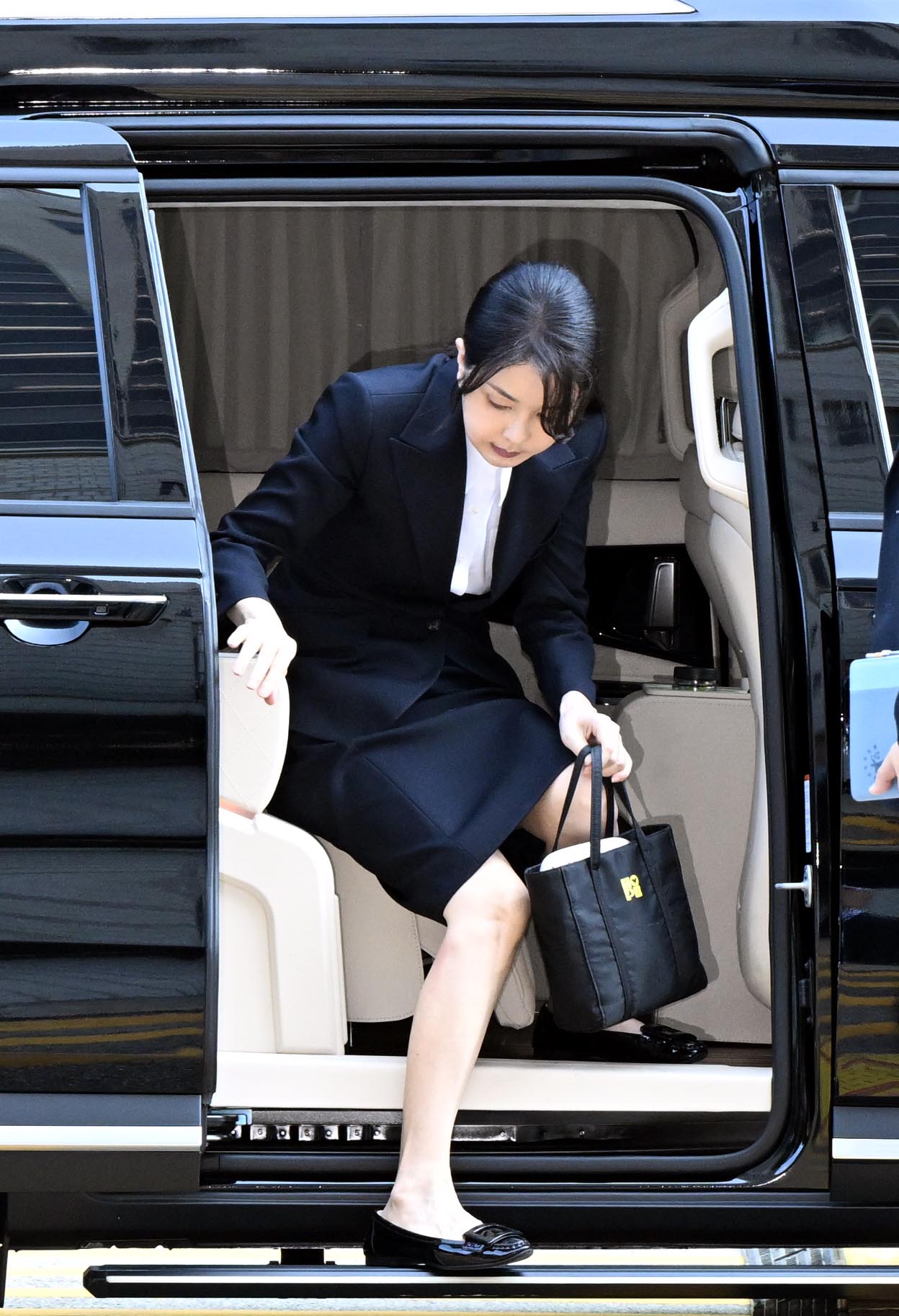 김건희 씨가 8월 12일 오전 서울 서초구 서울중앙지법에서 열린 구속 전 피의자 심문(영장실질심사)에 출석하고 있다. / 사진=뉴시스