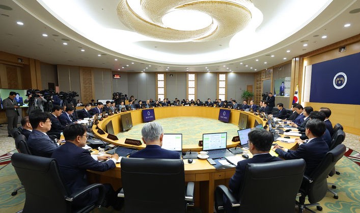 이재명 대통령이 16일 세종시 정부세종청사에서 열린 제42회 국무회의에서 발언하고 있다. (대통령실통신사진기자단) 2025.09.16.