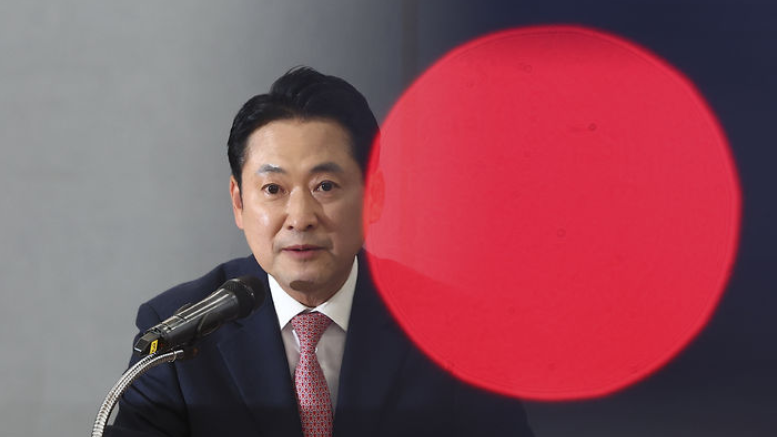 장동혁 국민의힘 당대표가 14일 경기 성남시 성남도시개발공사에서 진행된 대장동 개발비리 항소포기 규탄 현장 간담회에 참석해 발언하고 있다. 2025.11.14./SBTLTM