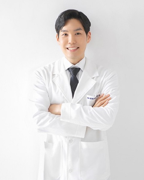 사진 장안마취통증의학과 이윤구 대표원장