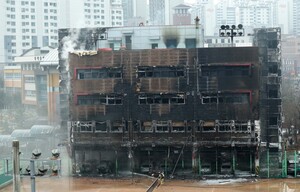 서울 <b>무학여고 화재</b> 발생… 2시간 만에 진화, 인명 피해 없어