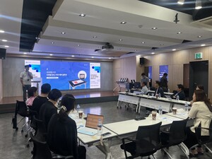 유한킴벌리-함께일하는재단, '시니어 임팩트 펠로우십 3기' 협약식 성료 - 뉴스 썸네일 이미지