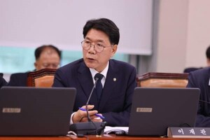 이재관 의원, 성환 1번가·두정동, 4.6억 투입 '유망골목상권' 육성 - 뉴스 썸네일 이미지